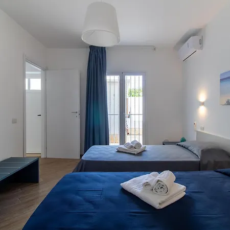 Frontemare Villa *